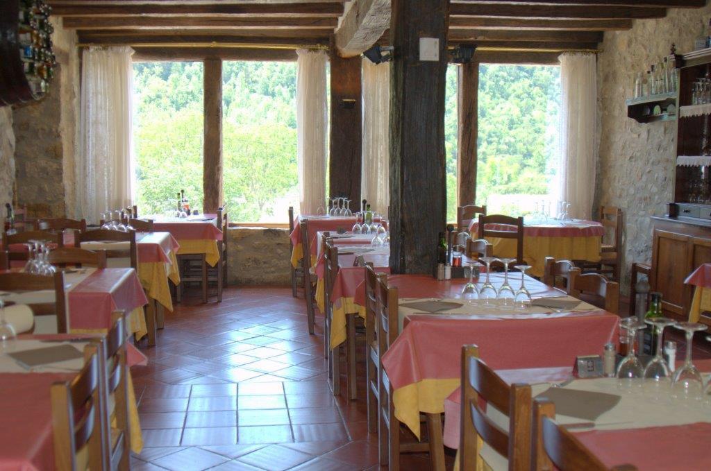 Hostal De La Rovira Oix Εξωτερικό φωτογραφία