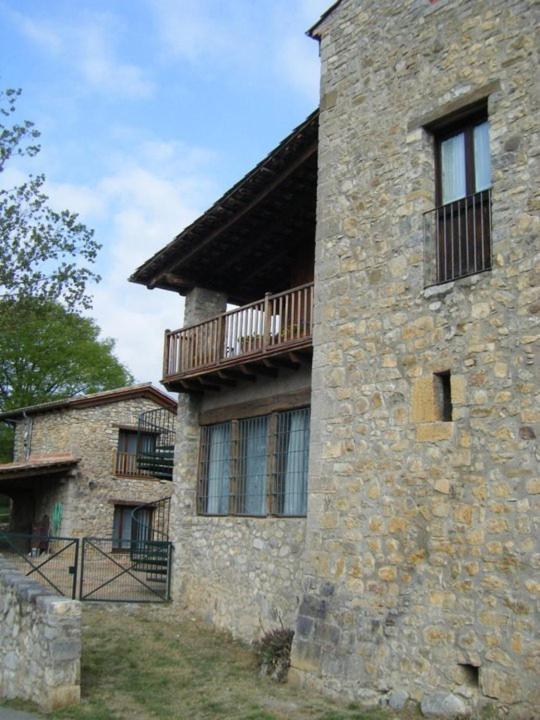 Hostal De La Rovira Oix Εξωτερικό φωτογραφία